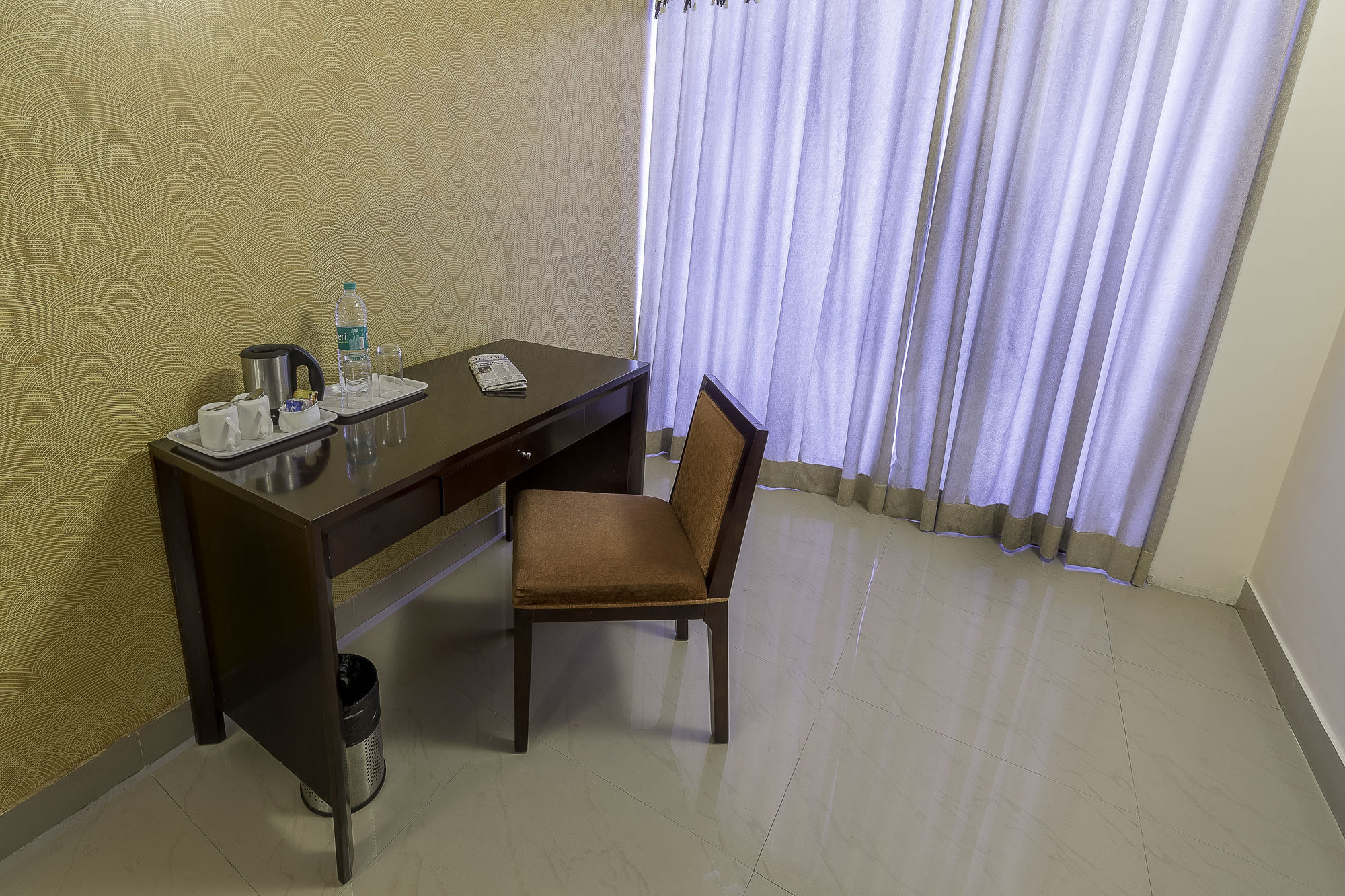 Hotel Treebo Crystal Castle Bangalore Esterno foto