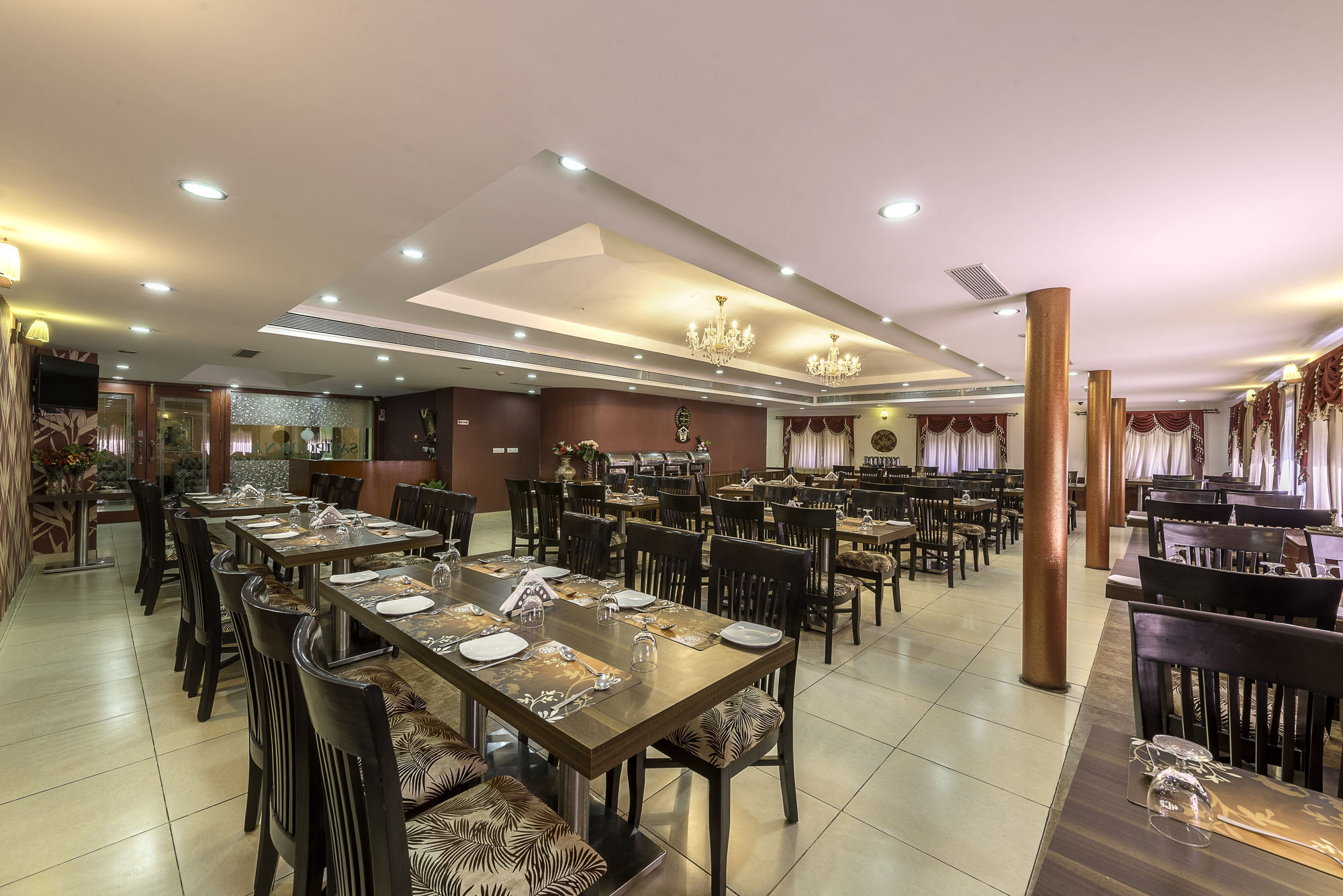 Hotel Treebo Crystal Castle Bangalore Esterno foto